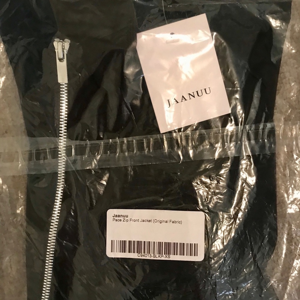 Jaanuu (medical apparel) Jacket